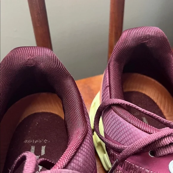 On Cloud Running Men’s Sneakers Size 10 - Picture 11 of 16